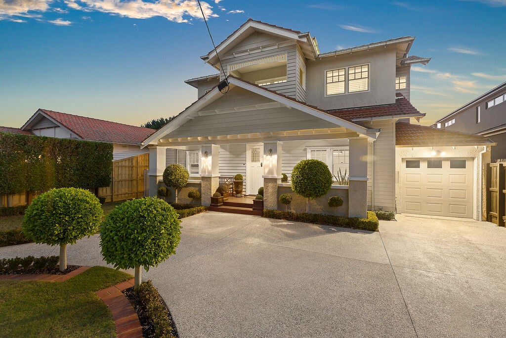 California Bungalow Hamptons renovation Bentleigh